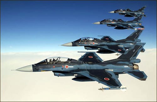 Máy bay chiến đấu F-2 được Nhật Bản tự nghiên cứu chế tạo, dựa trên nền tảng F-16 của Mỹ
